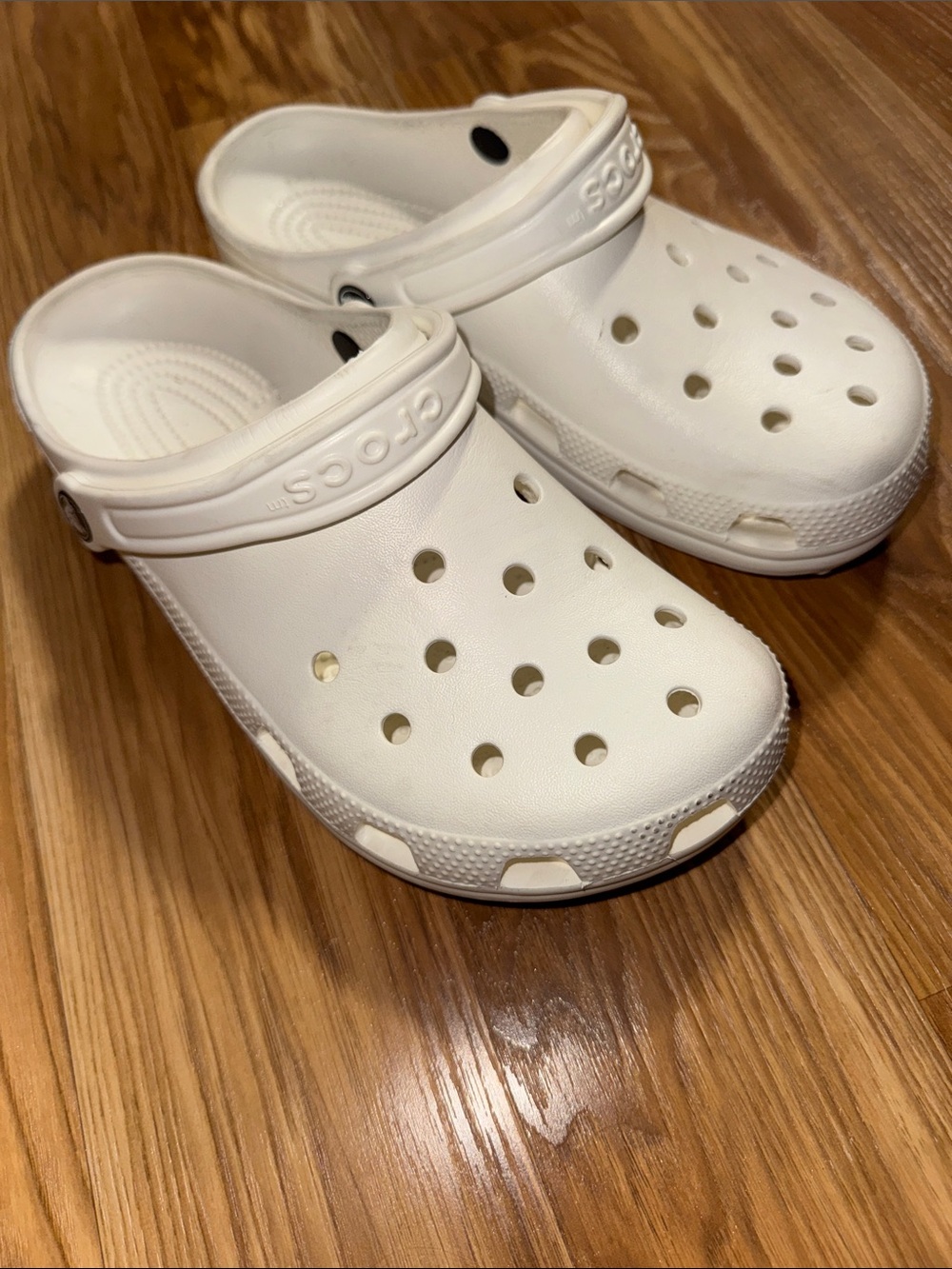 White Crocs clogs Women’s 9
